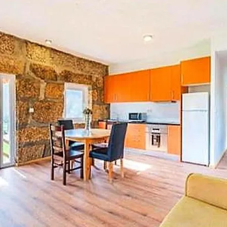 Beautiful 2-bed House - *